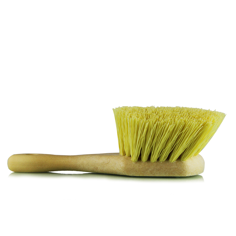 YELLOW STIFFY BRUSH FOR CARPETS AND DURABLE SURFACES